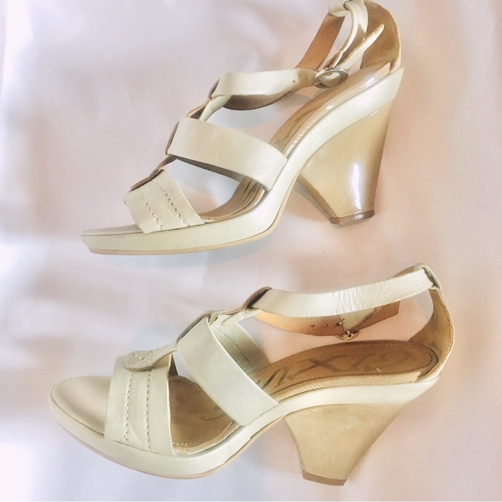 Gixus tan light brown soft leather hand crafted platform sandals EU 39 US 9